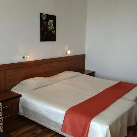 Jupiter Hotel 3*